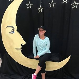 Meet your Posher, Luna